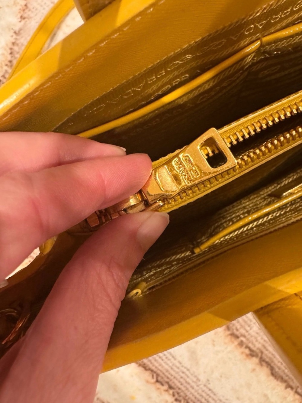 Prada BN2535 Galleria Saffiano Vernice Tote in Girasole Yellow with double COA! - Picture 14 of 16